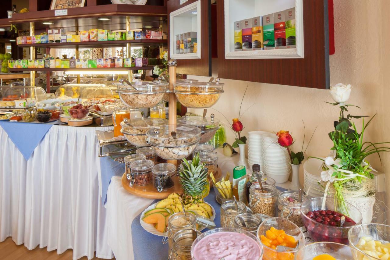Themen Hotel Terrassen Cafe Bad Münder am Deister Buitenkant foto